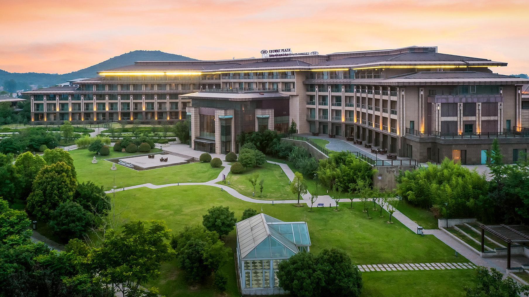 Crowne Plaza Xuzhou Dalong Lake By Ihg מראה חיצוני תמונה